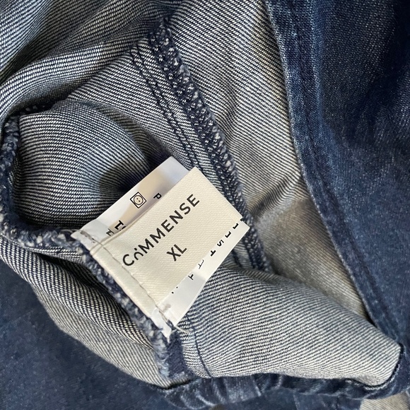 Commense Dark Blue Sleeveless button front top - Picture 11 of 12